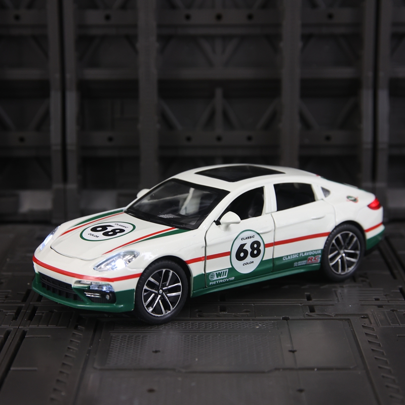 Decor Lighting Returns - 1:32 Моделирование Porsche Panamera Track Edition